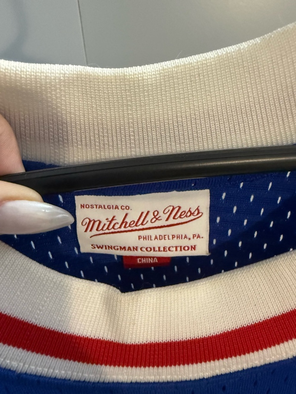 Mitchell & Ness Blue White Red Swingman Jersey Collar - Picture 3 of 5